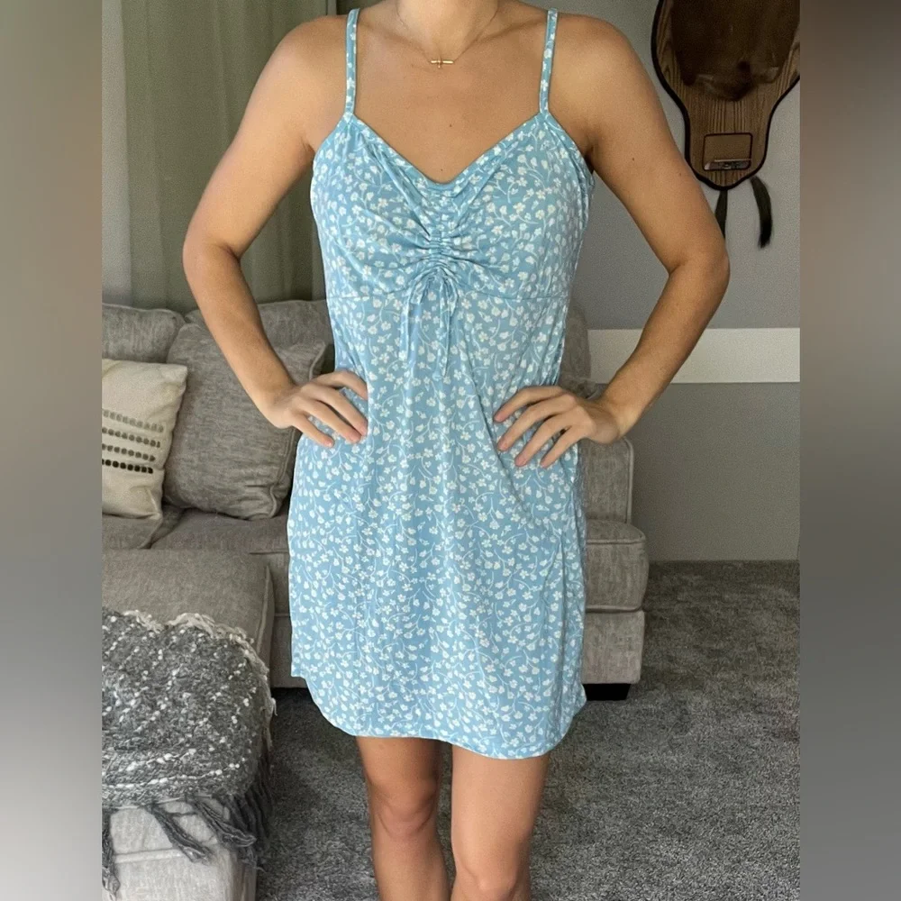 Summer dress - Picture 2 of 2